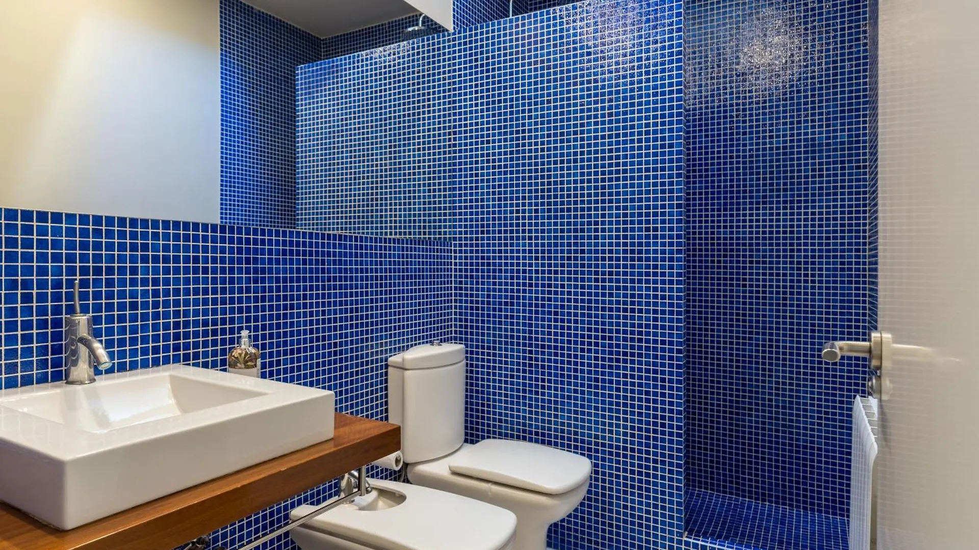 Luxury Modernist Penthouse Next Paseo De Gracia Apartment Barcelona Spain
