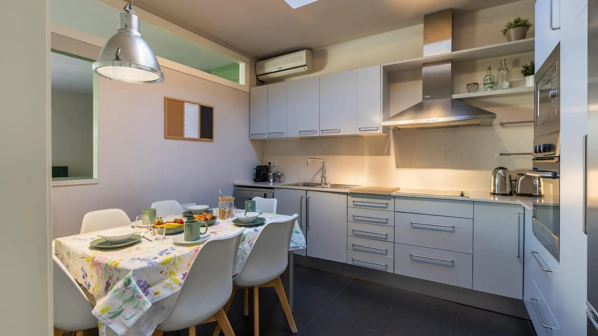 Luxury Modernist Penthouse Next Paseo De Gracia Apartment Barcelona