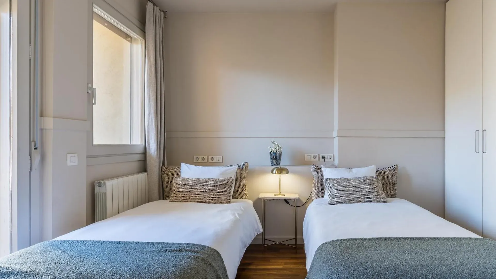 Luxury Modernist Penthouse Next Paseo De Gracia Apartment Barcelona
