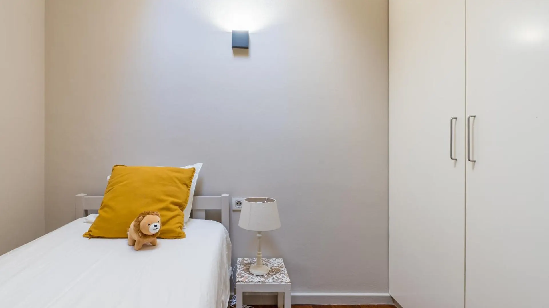 Luxury Modernist Penthouse Next Paseo De Gracia Apartment Barcelona